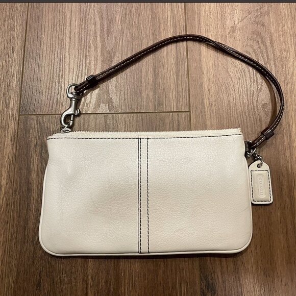 Coach White Leather Wristlet Bag, Soft Lamb Leather - Picture 5 of 10